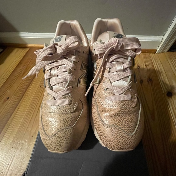 574 New Balance pale pink, worn once, smoke free home excellent condition - Picture 5 of 6
